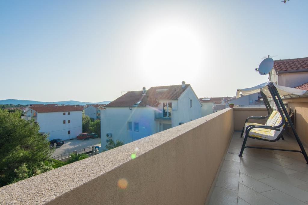 Apartments Domuzin Biograd Na Moru Exterior photo